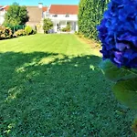 Surf Beach_santa Barbara Secret Gardens Ferienhaus Ribeira Grande